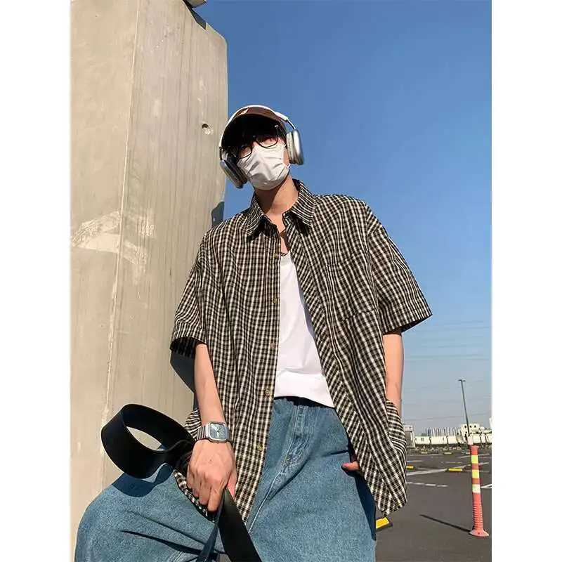 Summer Short Sleeved Shirt Men Retro Plaid Shirt Men Streetwear Korean Loose Casual Shirt Mens Fashion Shirts Large Size 4XL