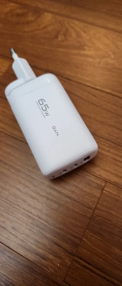 Usuario g***i con Cargador USB tipo C GaN