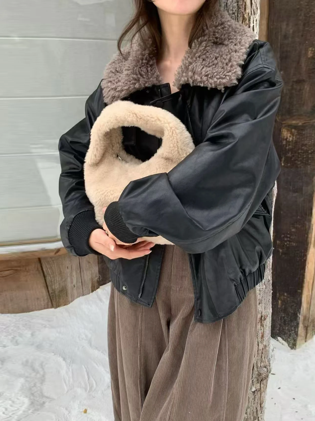 

Ретро шикарный меховой воротник, свободная куртка из искусственной кожи, женское мотоциклетное уличное пальто Sle Faion ort, повседневная верхняя одежда