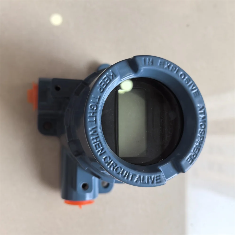 New Emerson 644 Rosemounts 4-20 mA /HART Temperature Transmitter 644HANAJ6M5Q4+