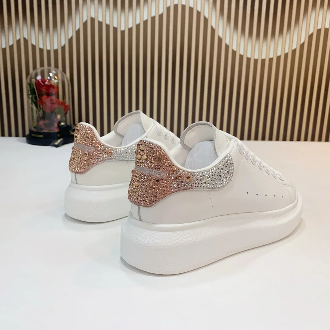 

Ladies men's leather sneakers high end quality