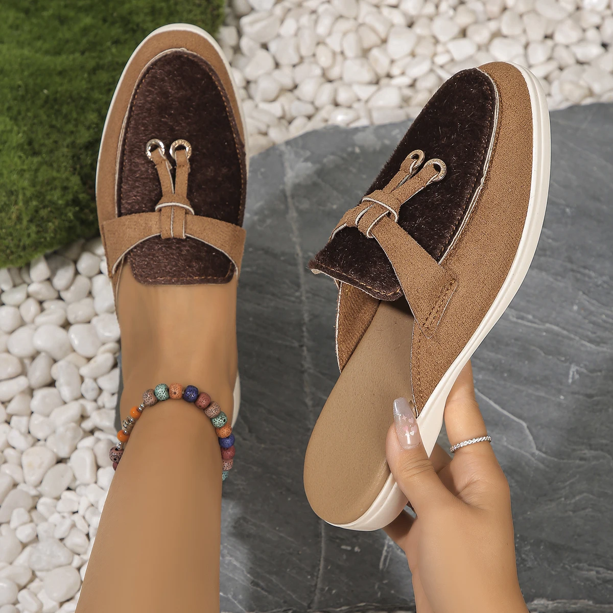 

New Casual Flat Bottom Lock Tassel Loafers Fashion Women Single Shoes Metal Buckle Slipper Mules Comfortable Slip on Shoes