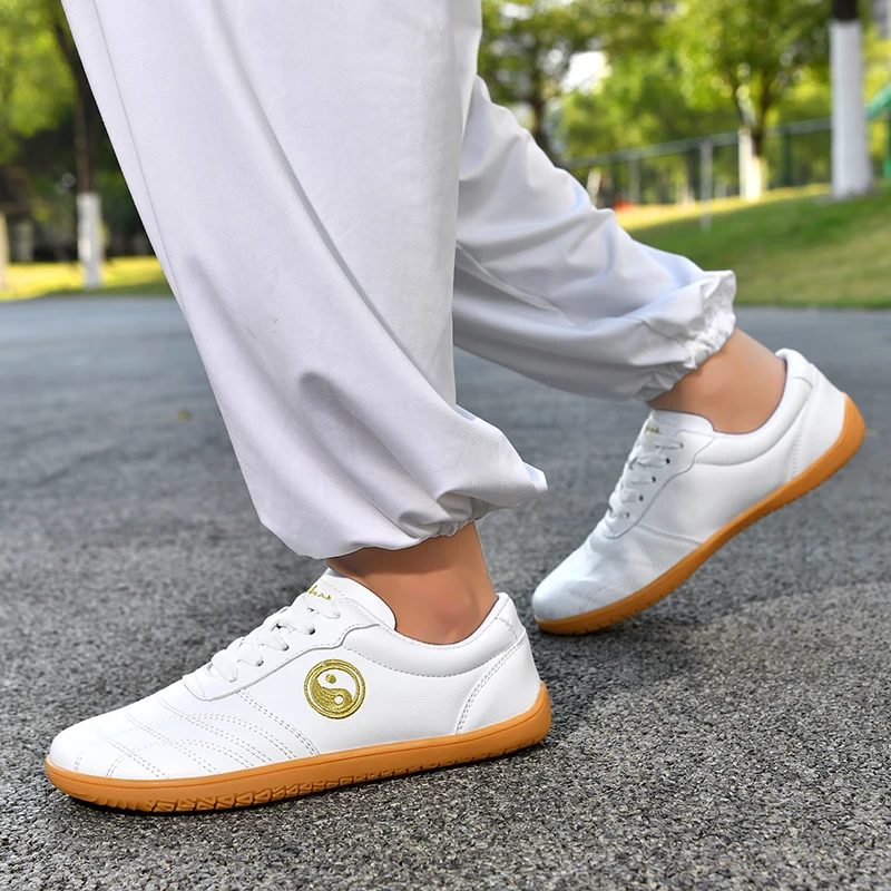 

Men Classic White Casual Shoes for Daily Wear