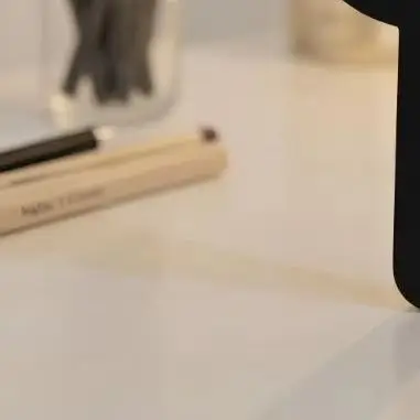 Professionele wimperverlengingsspiegel met handvat voor precisiewashing en make-up Salon Versier wimpertechnicus Foto Prop