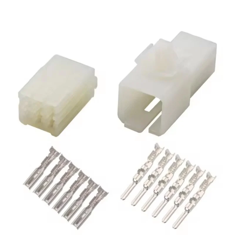 

Dj70622a-2-11/21 Domestic automotive connector for taillight socket plug 7123-1460