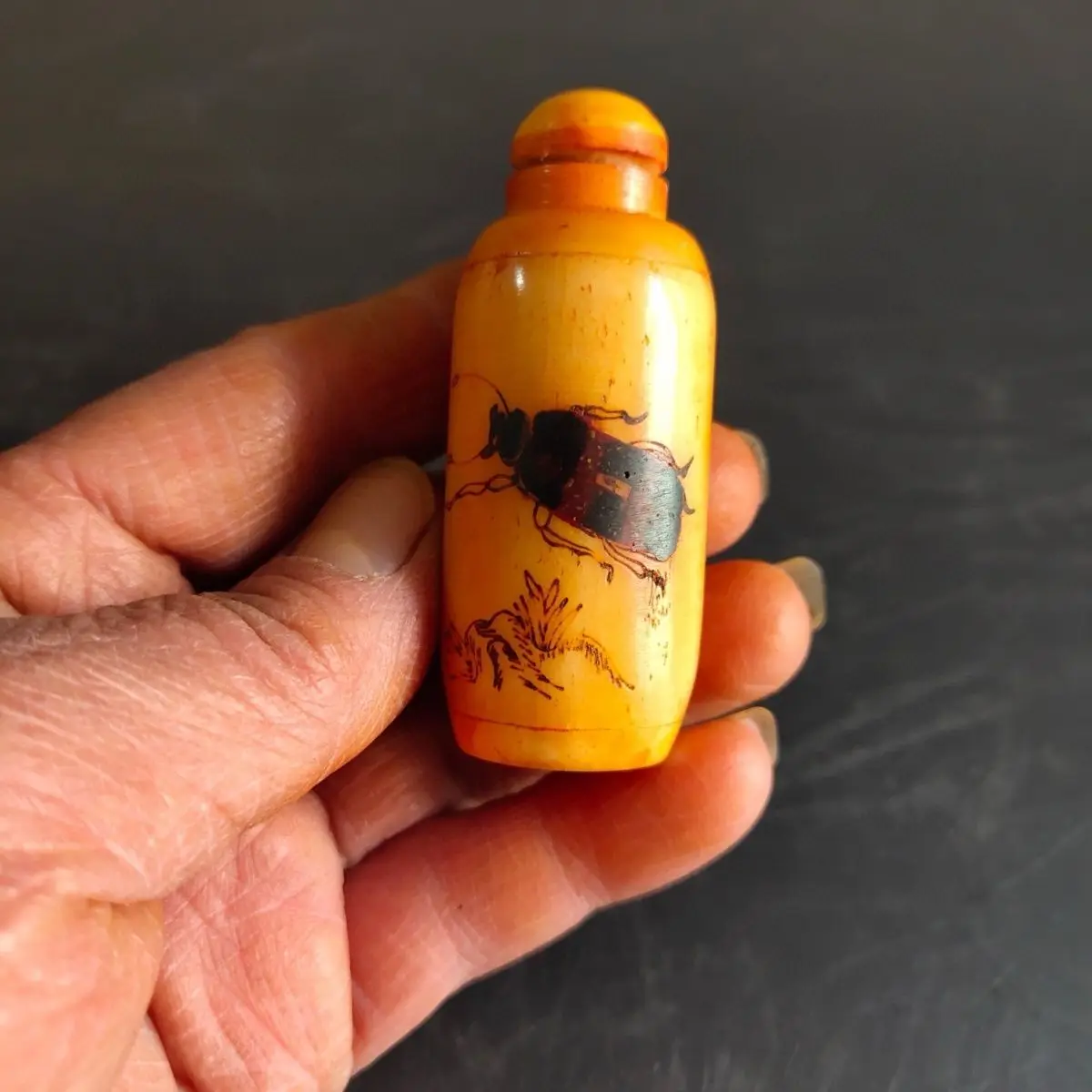 Retro Summer cicada Snuff Bottle mini bottle