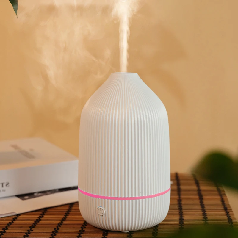 Nuovo prodotto diffusore di fragranze aromatiche prodotti ad ultrasuoni umidificatore d'aria con olio essenziale con 7 luci colorate