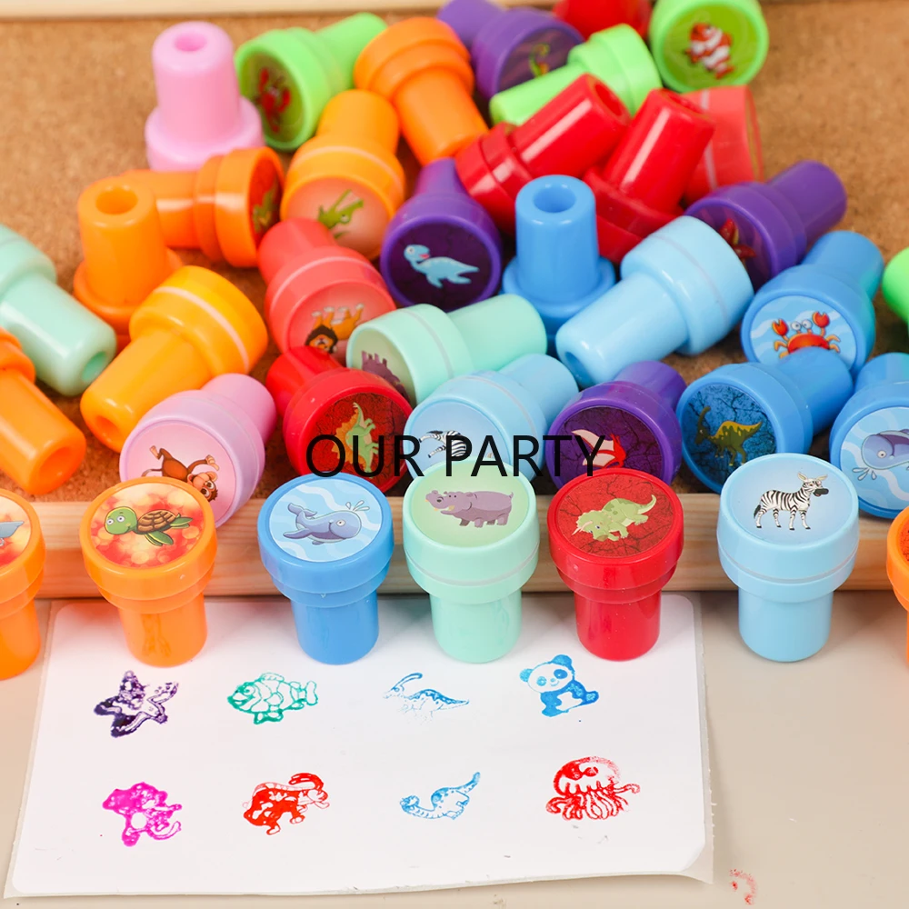 30Pc Cartoon Mix Animal Dinosaur Self-ink Stamps Zabawka dla dzieci Urodziny Party Ulubione Boże Narodzenie Impreza Pinata Wypełniacze Nagrody