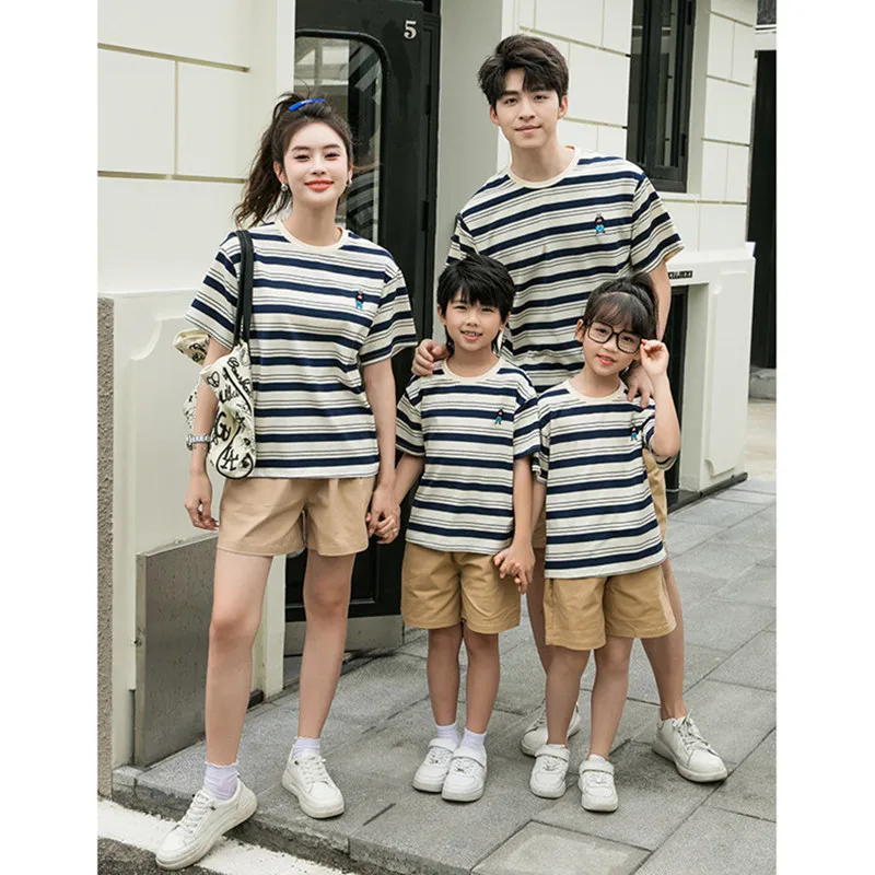 

Family Clothes Mother and Sons Same Clothing Father and Daughter T Shirts Shorts Two Piece Sets Dad Mom and Children Outfits