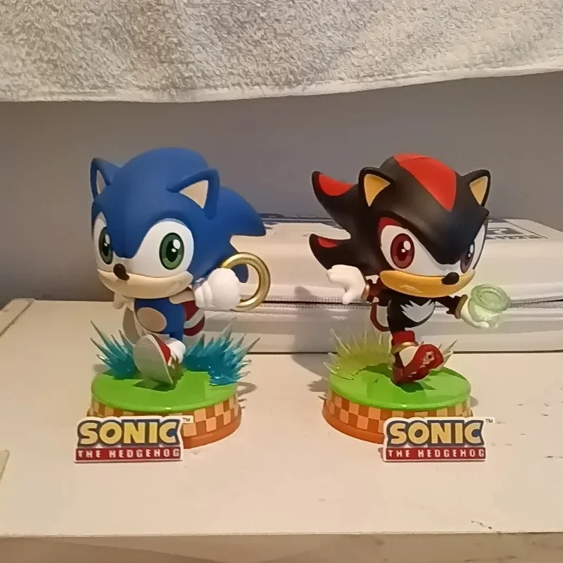 Original Hot Toys Hedgehog Sonic Cosbaby Action Figures Model Doll