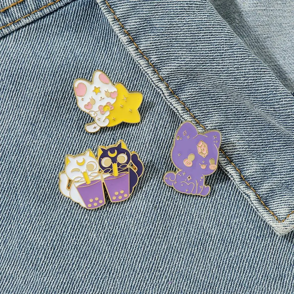 

Luna and Artemis Cat Brooch Pins Enamel Metal Badges Lapel Pin Brooches Jackets Jeans Fashion Jewelry Accessories