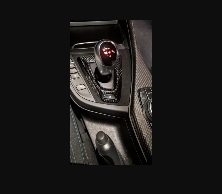 Styling ABS+Real Carbon Fiber Alcantara Gear Surround Cover For BMW F87 M2 M2C 2014-2020 Replacement Type Gloss Black Only LHD