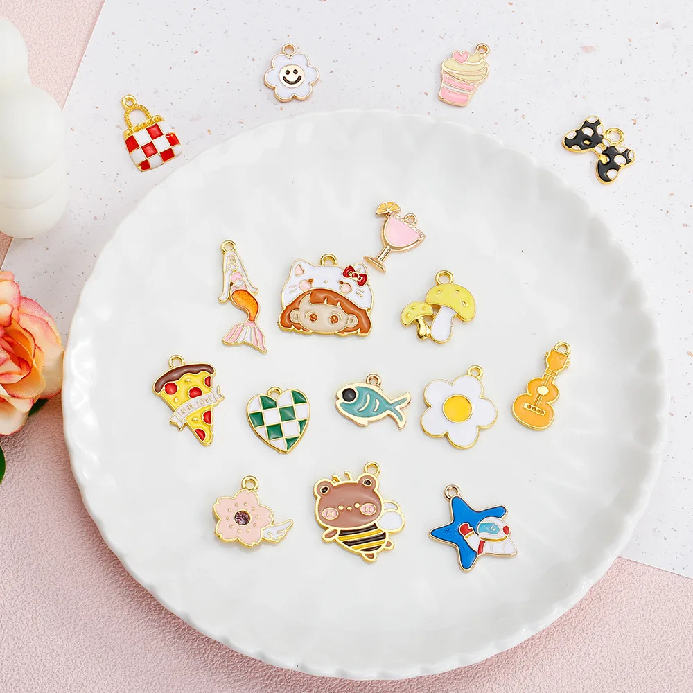 Accessori per gioielli fai-da-te: ciondolo a goccia d'olio in lega di ape simpatico cartone animato, ciondolo accessorio per gioielli in lega