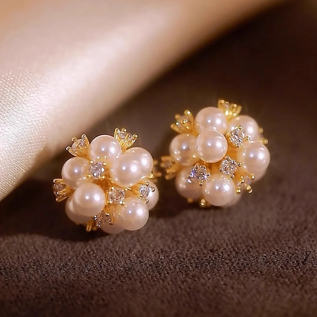 

Elegant Romantic Unique Flower Pearl Stud Earrings For Woman Korean Fashion Jewelry Party Girl's Lady Temperament Accessories