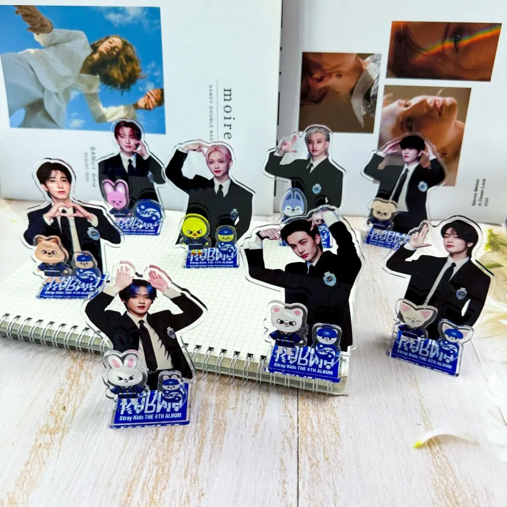 nuovo StrayKids KPOP SKZOO album in piedi KARMA Yong Bok Hwang Hyun Jin selfie foto ornamento set di tre pezzi, regalo di raccolta di fan