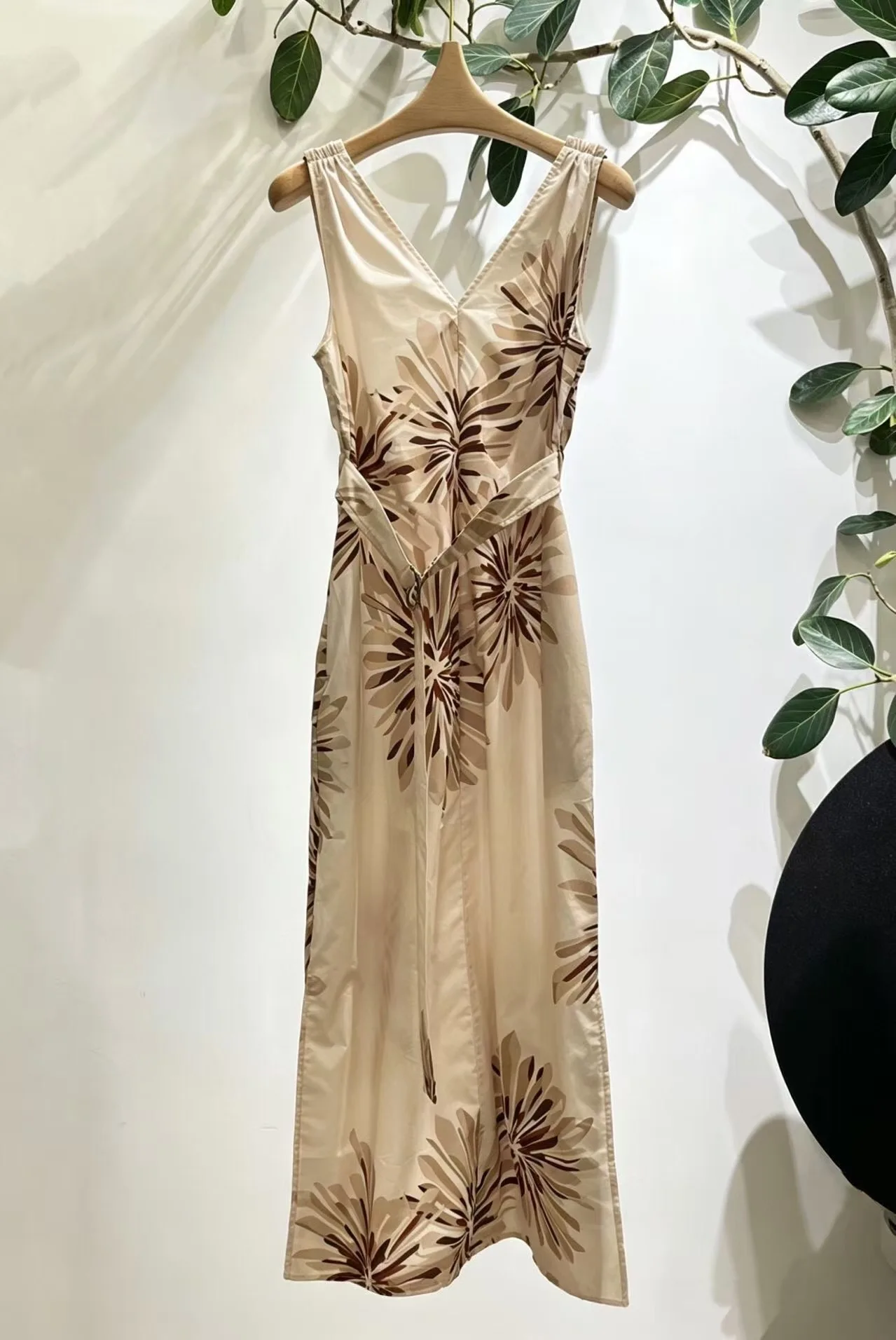 

Elegant Office Ladies Beige Dress Fashion Women's Silk Printed Dress Long Casual Sleeveless Midi Dress With Belt
