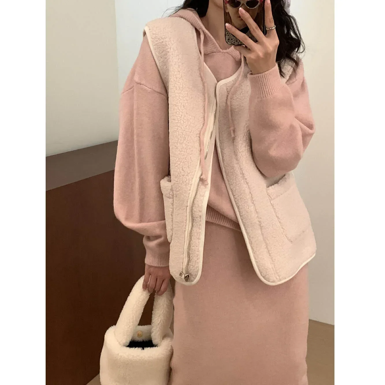 Autumn and Winter Women\'s Knitted Suit Korean Fashion Casual Sportswear Loose Hooded Pullover Sweater Skirt 2pcs Matching Set