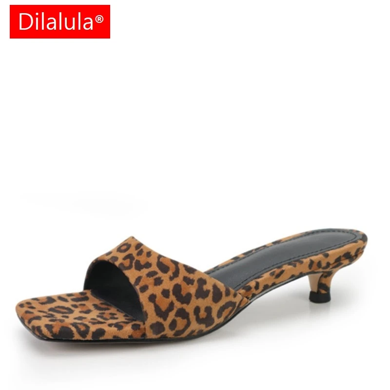 

Dilalula 2025, оригинальные детские замшевые тапочки, женские леопардовые туфли-лодочки на каблуке с котенком, женская летняя обувь для вечеринок и свиданий, женская повседневная обувь
