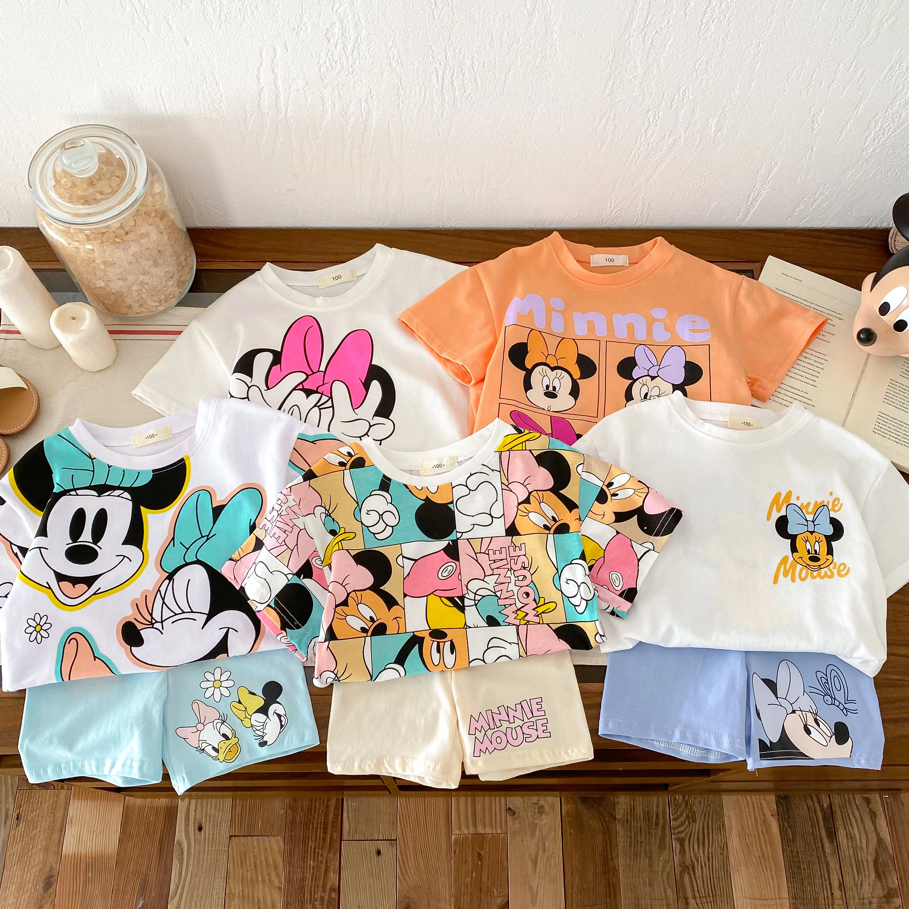 Trajes para niñas, camiseta de dibujos animados, pantalones cortos de Color sólido, 2 uds., chándales de manga corta, ropa exterior, camisetas negras bonitas informales para niños