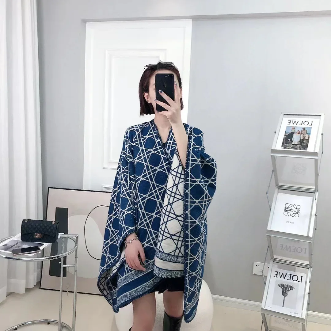 Poncho Cloak Shawl New European and American Style Fashion Versatile Thickened Warm Cloak Imitation Cashmere Lady Cardigan Gray