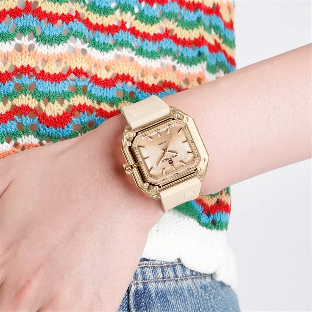 NAVIFORCE NF7106 Women Watch Top Brand Luxury Waterproof Original Lady Girl Silicone Rubber Bracelet Female Clock