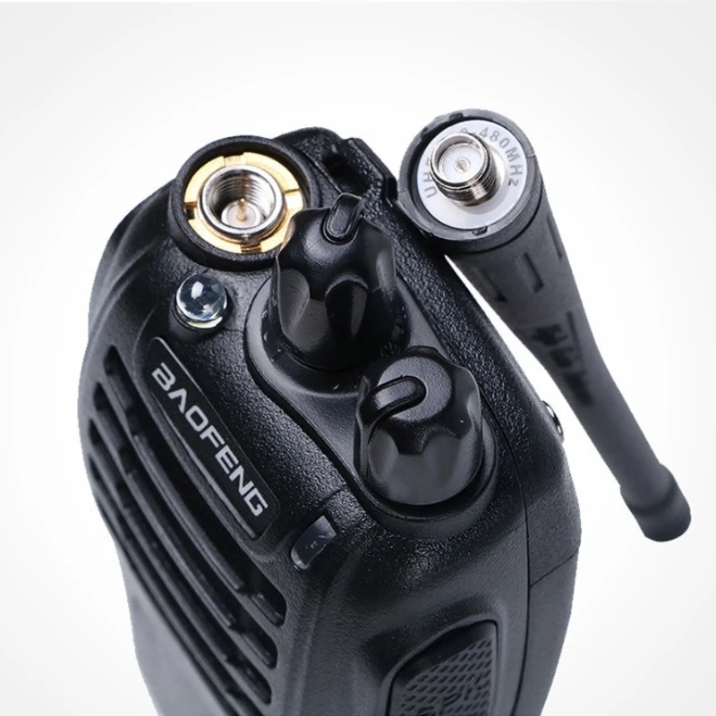 Baofeng BF-888S جهاز اتصال لاسلكي خارجي مدني نظام بث صيني وإنجليزي جهاز اتصال لاسلكي عن بعد محمول باليد