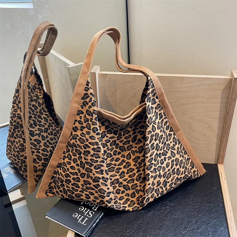 Bolso de compras grande con diseño de leopardo para mujer, bolsa de hombro de gran capacidad, moda coreana, 2024