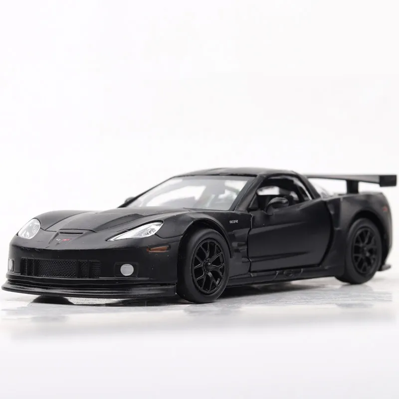 1/36 Chevrolet Corvette C7 Alloy Diecast Super Sport Car Model Toys Simulation Metal Vehicle Body With Pull Back Children's Toys view 3