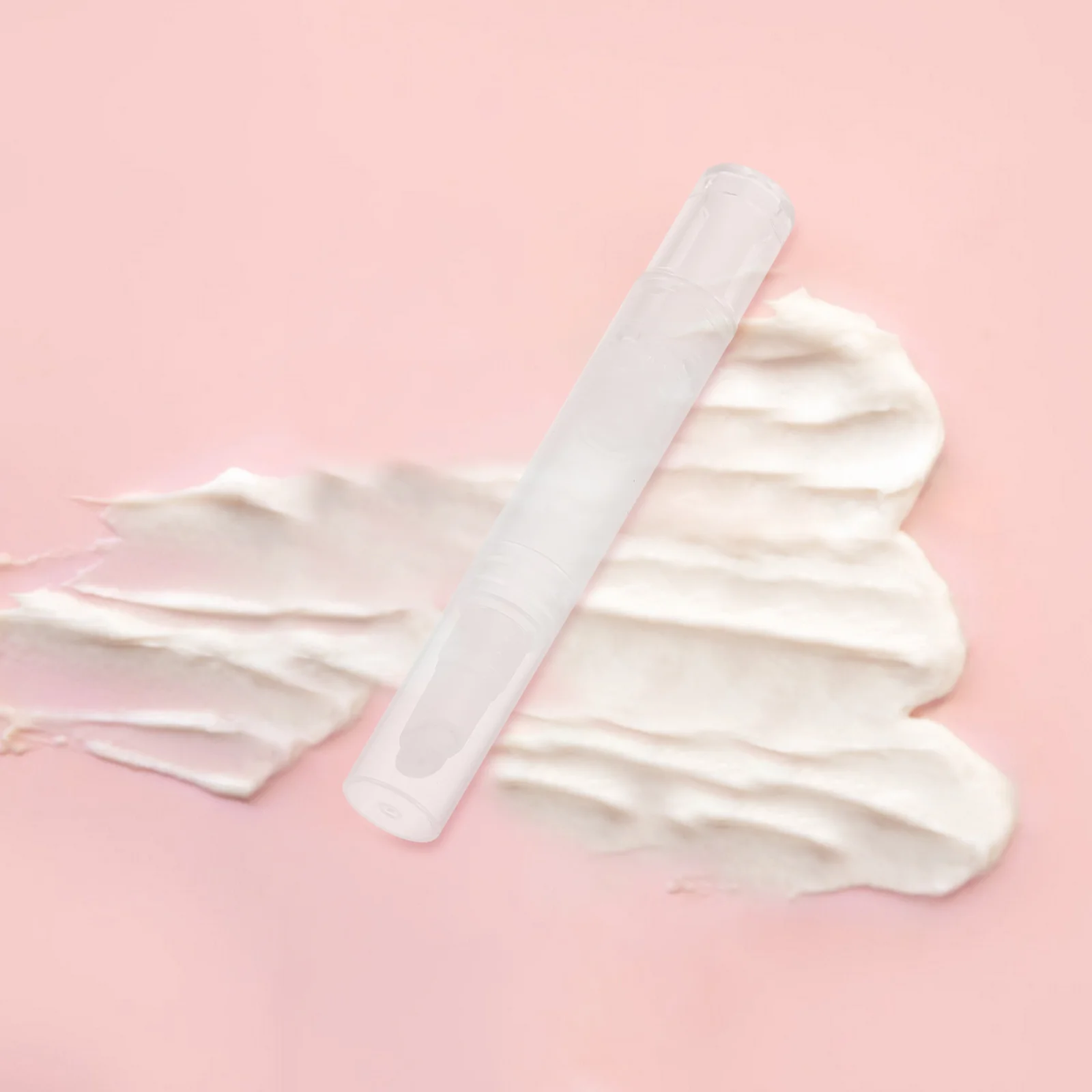 หลอดลิปกลอสเปล่าแบบเติมได้ 3 ชิ้น หลอดน้ำมันบำรุงเล็บ ที่ทาบำรุงหนังกำพร้า อุปกรณ์แต่งหน้าพกพา