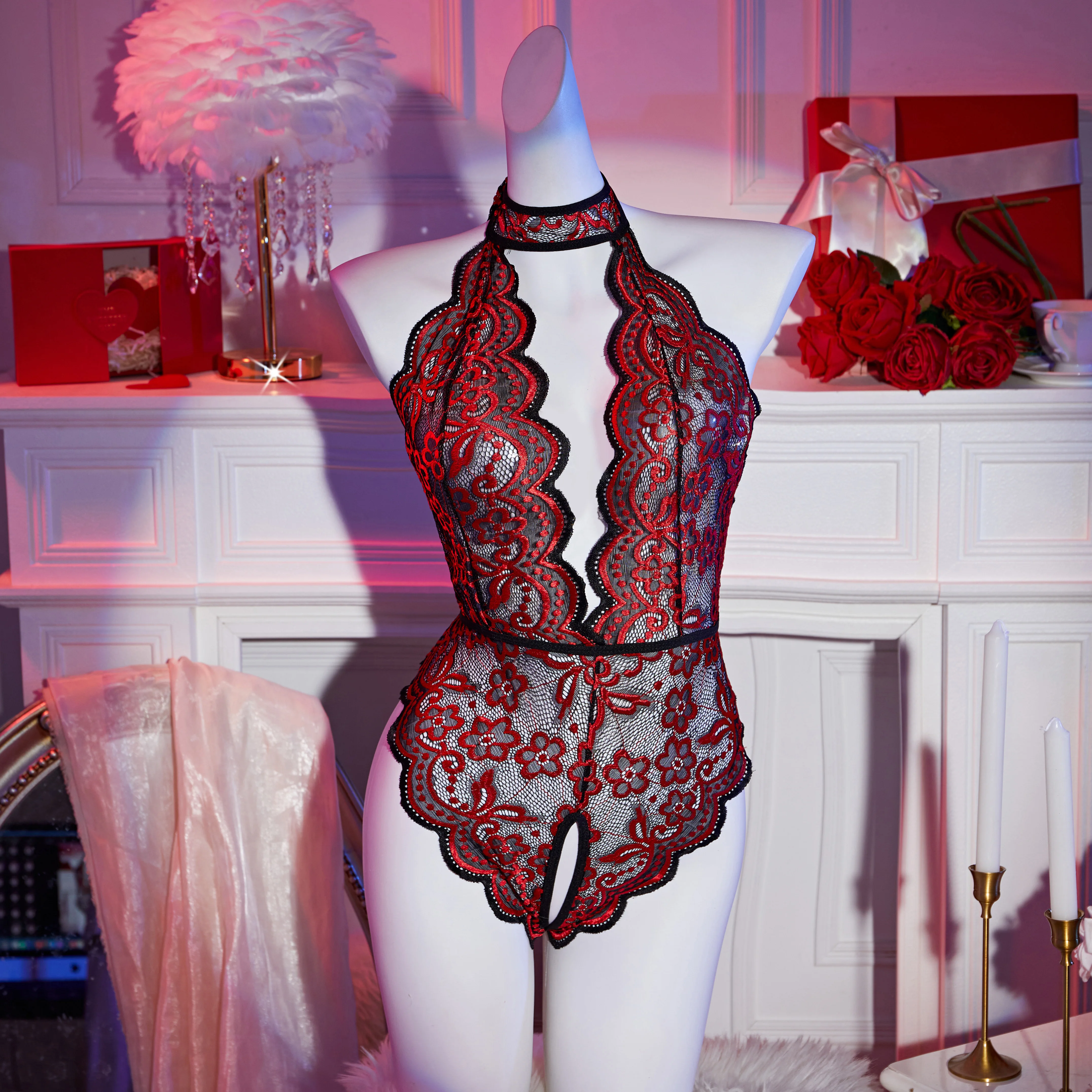 

Эротическое нижнее белье с лямкой на шее для женщин, кружевная одежда для сна Babydoll с вырезами, сексуальное нижнее белье, прозрачное боди для секса, День святого Валентина