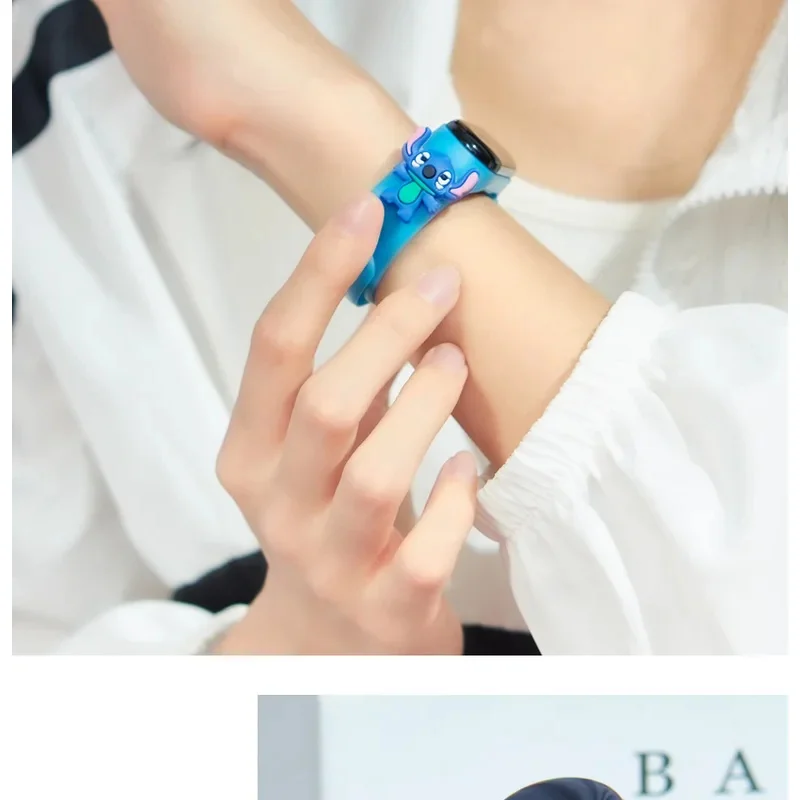 Orologio digitale per bambini impermeabile Disney Stitch LED Spiderman Hulk Orologio per bambini Orologio sportivo touch elettronico Regali per bambini