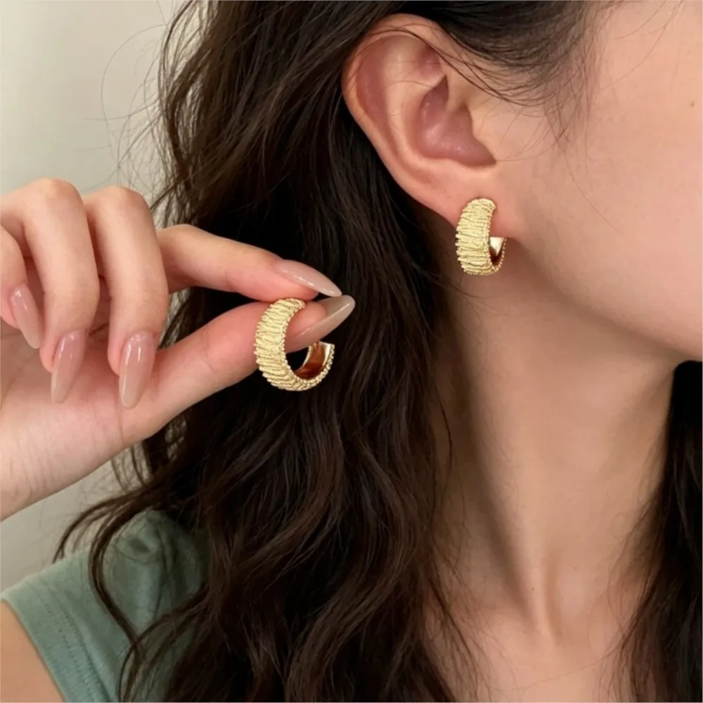 PANJBJ 925 Sterling Silver Geometry Earrings For Women Texture Minimalist Classic Design Office Jewelry Party Gift Wholesale