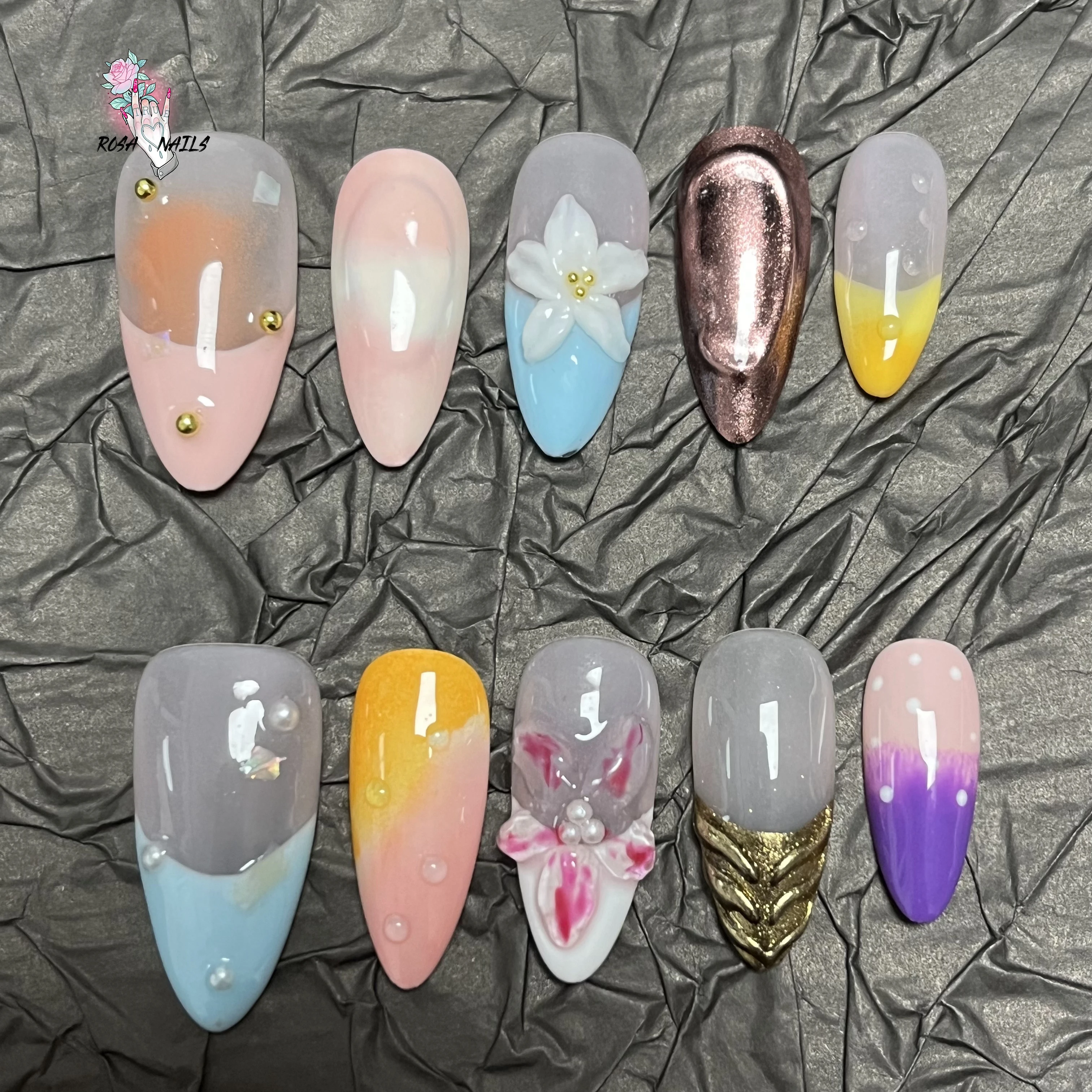 

10pcs Handmade 3D Floral False Nail Glossy Blue Almond Pressons Pink Flowers Metal Design Press On Nails Flower Manicure Presson