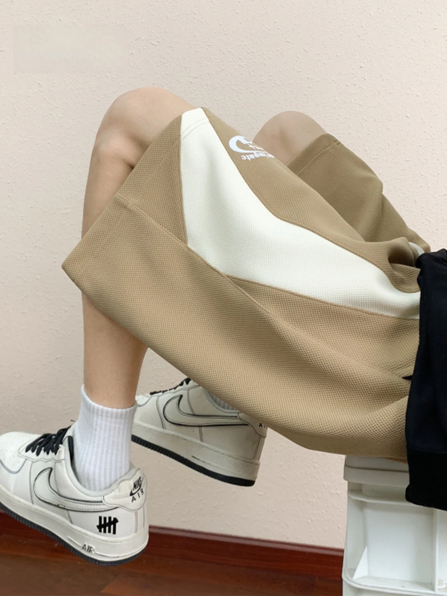 

AEDK Men's Retro American Sle Spor orts Summer Thin Five-Quarter Casual Pants Loose Fit Straight Leg mid Waist Elastic