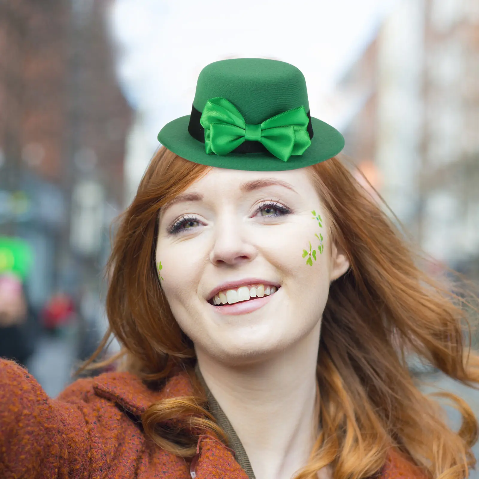 

4Pcs St Patrick's Day Shamrock Hair Decorations Mini Hat Hairpins Party Costume Clips Holiday Hair Accessories Green