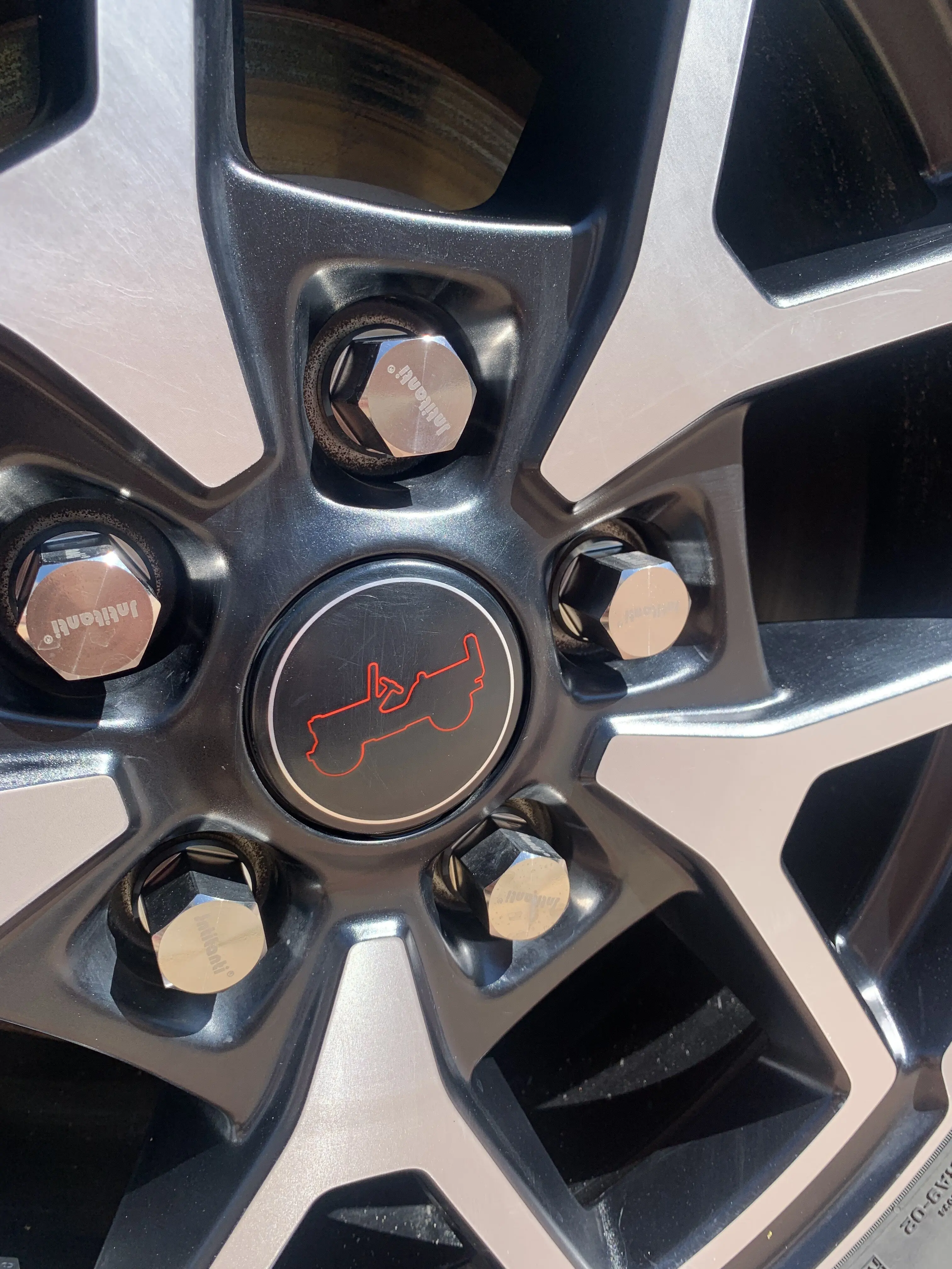 

Jntitanti cone seat 10.9 grade Gr.5 titanium wheel lug nut titanium nut M14*1.5*35mm for Tesla VW AUDI Racing car