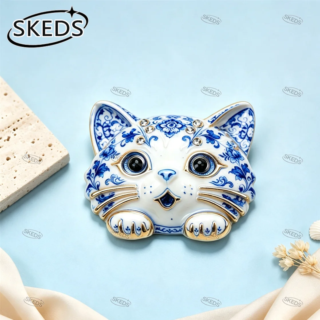 SKEDS Retro Blue White Porcelain Cat Brooch Crystal Rhinestone Kitten Lapel Pin Cute Animal Jewelry Collectible Gift For Ladies