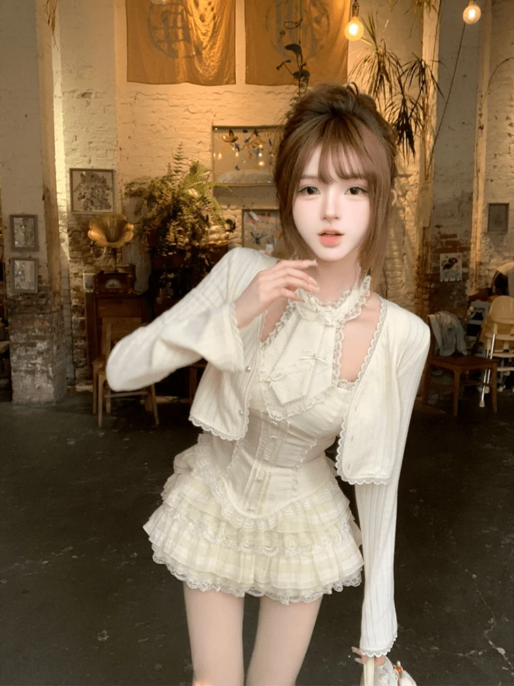 Sweet Princess Style Halter Neck Summer Outfit for Women with Cake Skirt Slimming Effect Two-Piece Set High Waist Lace Design