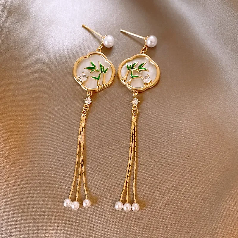 New Chinese-style green bamboo pearl fringed earrings women's light luxury high-end studs 2024 new popular national