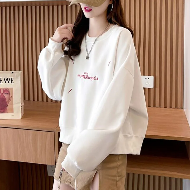 New Autumn Fashion Trend Design Sense Solid Color Loose Reducing Age Round Neck Versatile Casual and Simple Women\'s Sweater