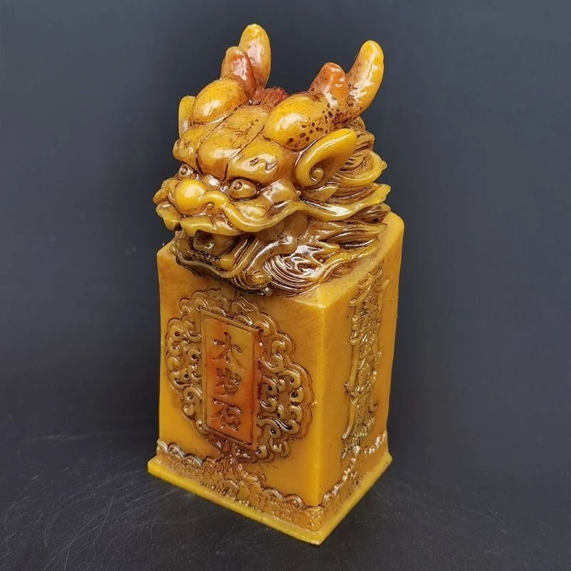 Antique Resin Carving Crafts Dragon Head seals Hand Handles Folk Art Collections Desktop Decorative Ornaments