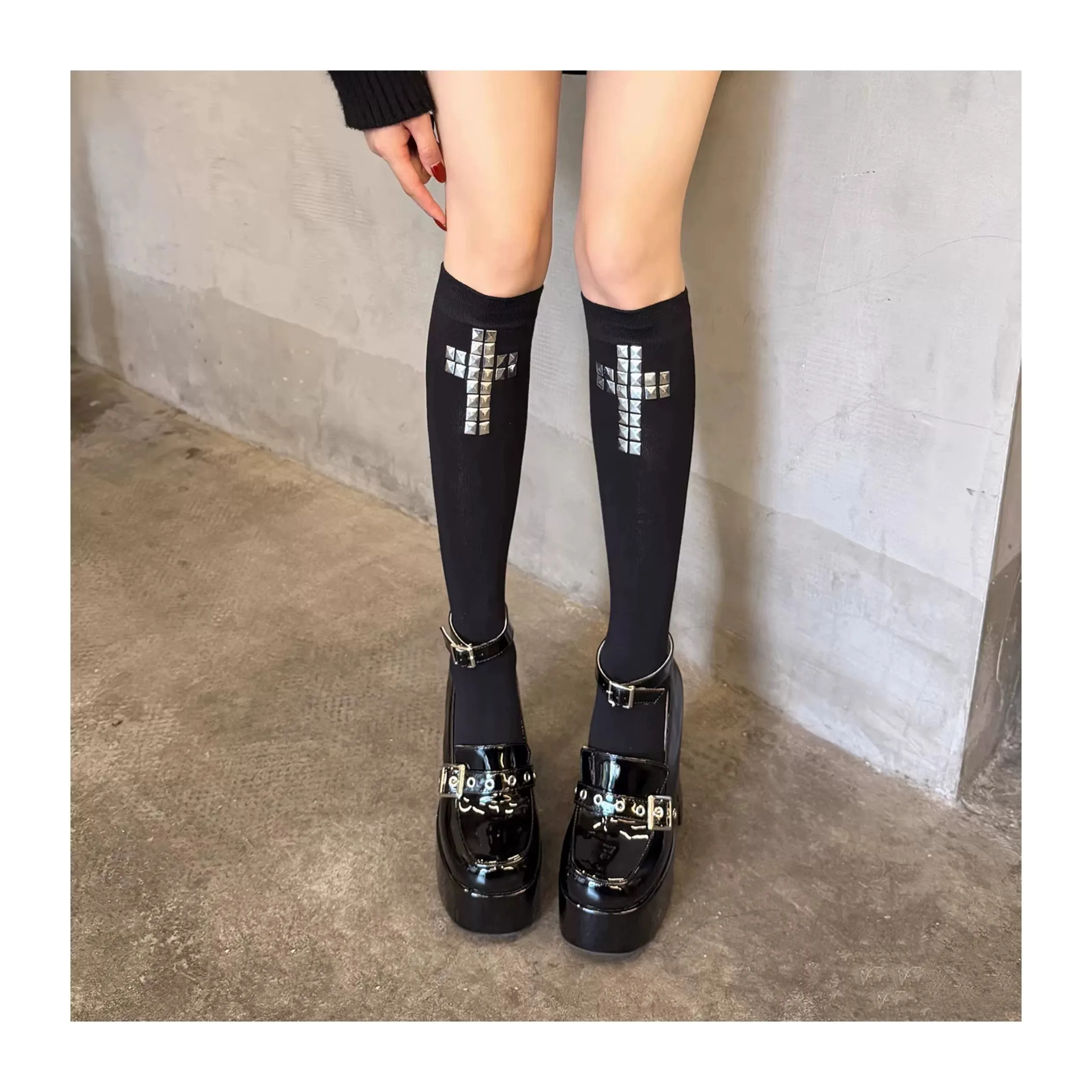 Retro-Strass-Kreuz-Kalbsleder-Baumwollsocken, elastische und weiche Y2K-Socken, Retro-JK-Kurzsocken für Damen im Stil der 2000er Jahre