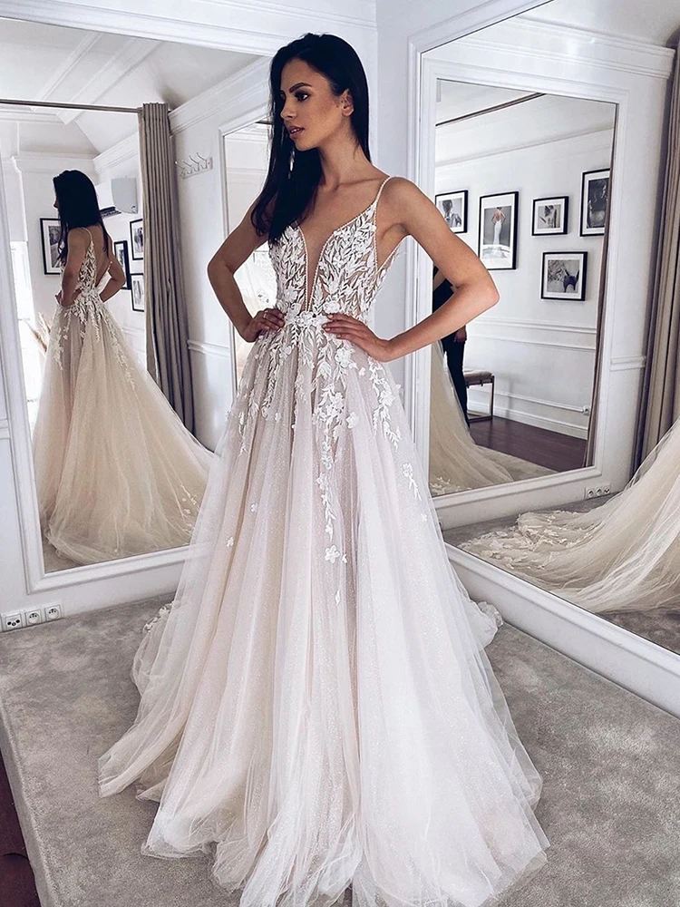 Sexy Deep V-Neck A-line Wedding Dresses Appliques Tulle Backless Bridal Gowns Spaghetti Straps Formal Occasion Vestido De Noiva