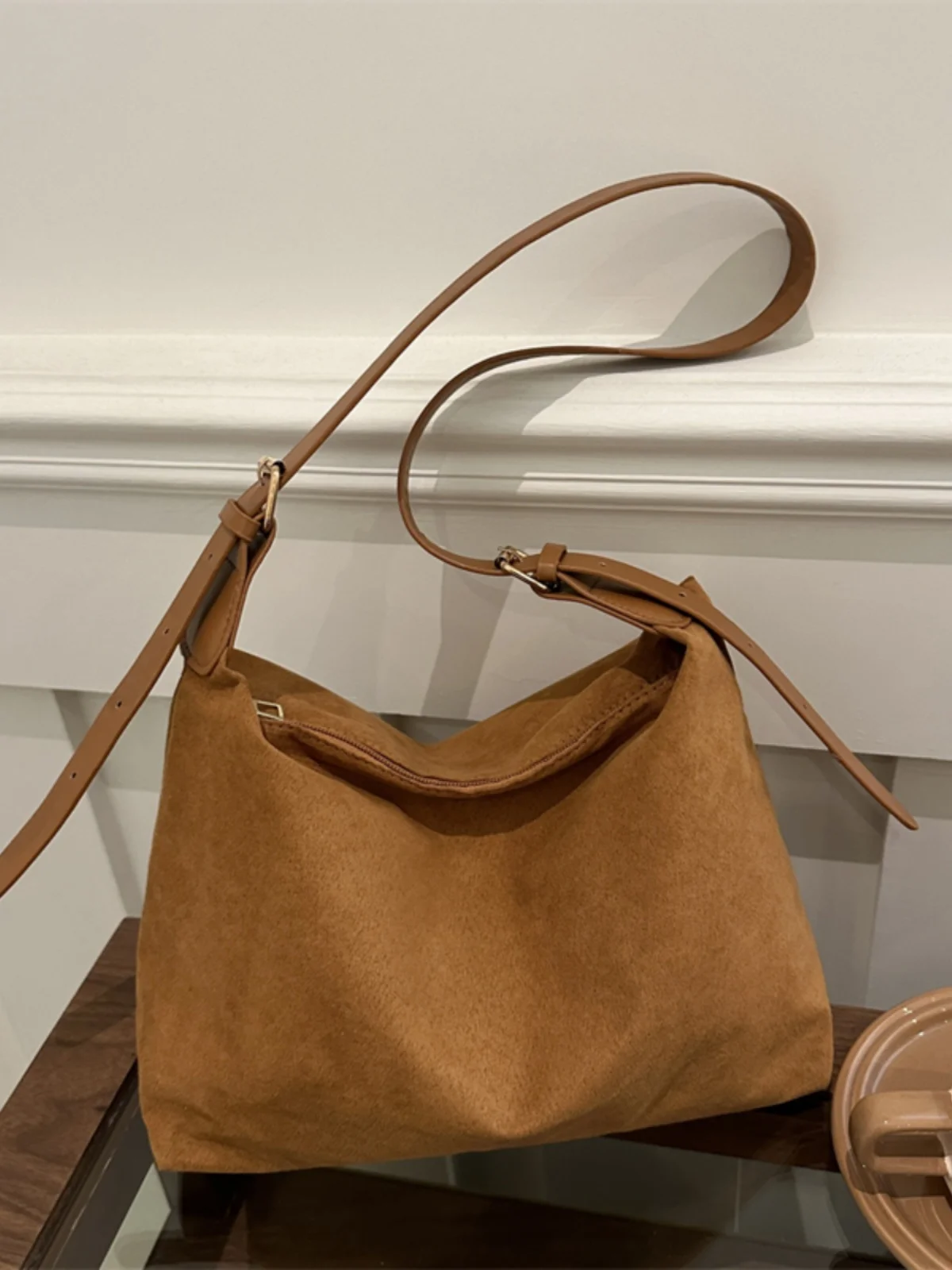 

Модная большая женская сумка-тоут, универсальная сумка через плечо, повседневная модная сумка из мягкой искусственной кожи