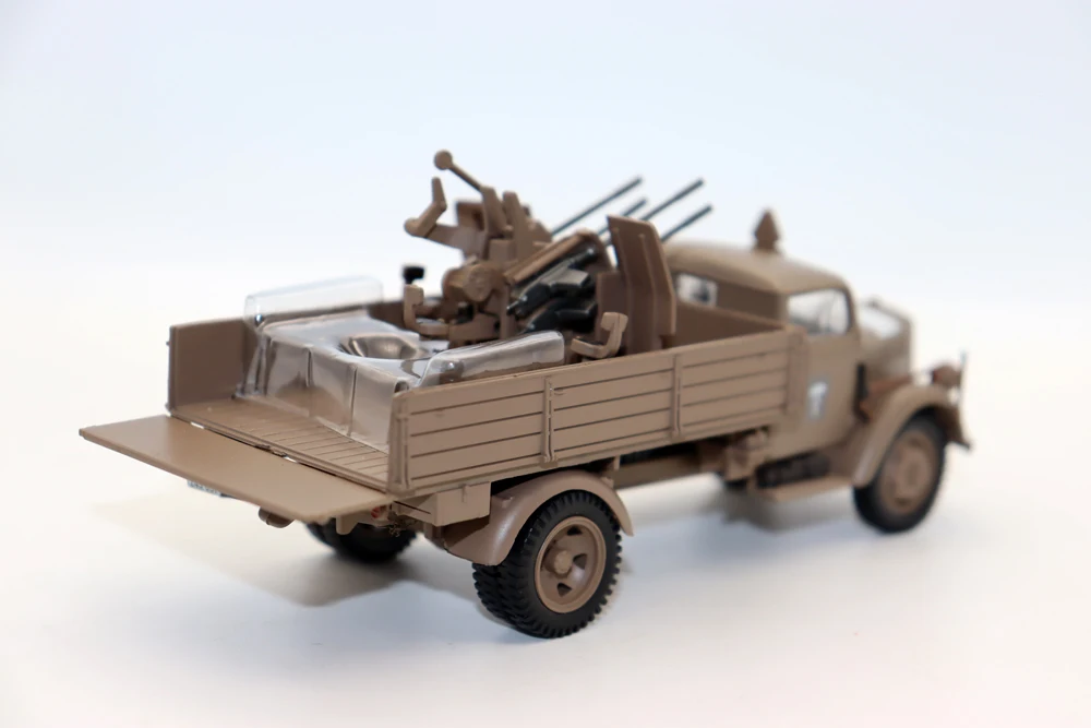 New Altaya 1/43 Scale Opel Blitz 3,6-36S(Kfz.305)  DAK 1941 Military Ambulance Truck Diecast Model for collection Gfit