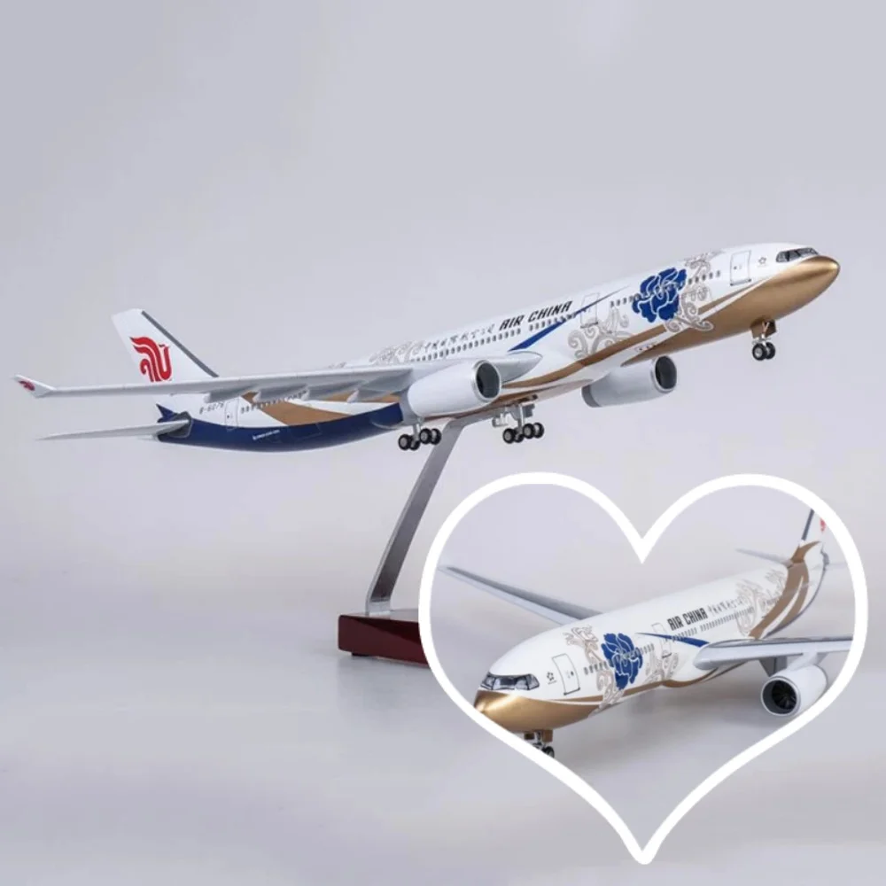 1:135 Scale 47CM air-bus A330 Air China Zichen Airlines Model Diecast Resin Plastic Plane Model Gift For Collections And Display