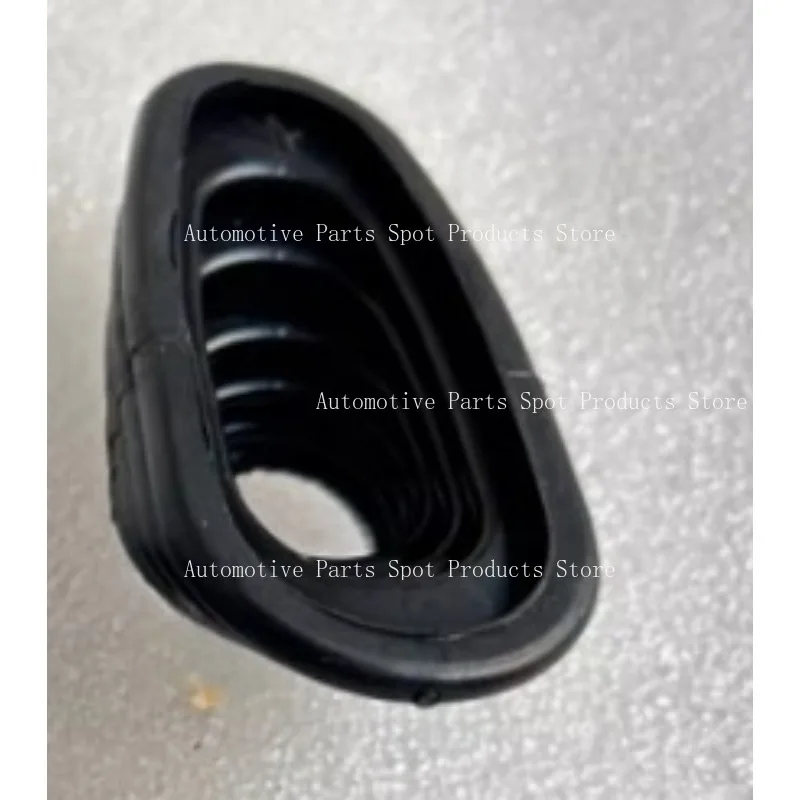 1PC 8FD/G10~35 Is Suitable for Toyota Forklift Parts Gear Shift Dust Cover 57455-26600-71