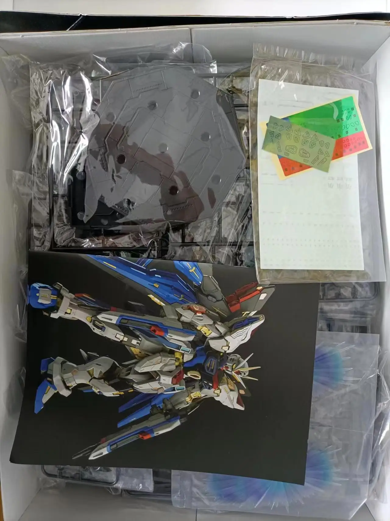 XUN XIN MGEX Strike Freedom revêtement minuit 1/100 MG coureurs pulvérisation KO modèle Kit Action jouet figurines assemblage jouets