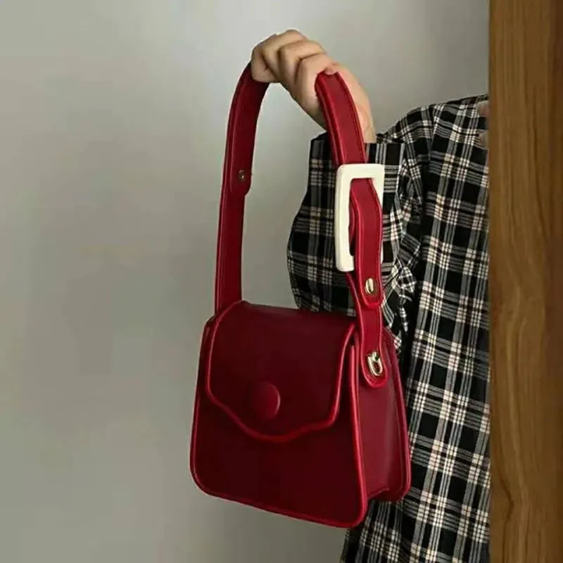 Red Niche Design Women's Handbag Stylish New PU Leather Red One Shoulder Bag Fashion Seasons Work Commuter Ladies Underarm Bags