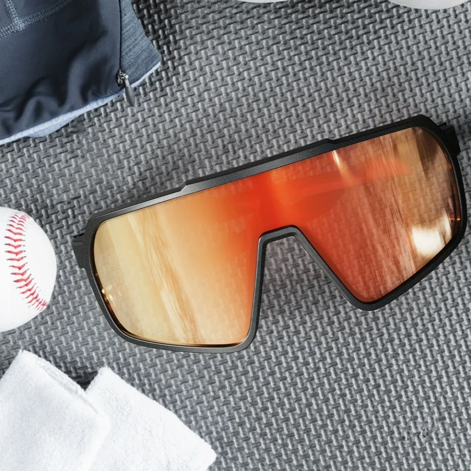 New Men Lightweight Outdoor Bicycle UV Resistant Sports Sunglasses Women Fashion Outdoor Sports HD Anti glare Sunglasses UV400